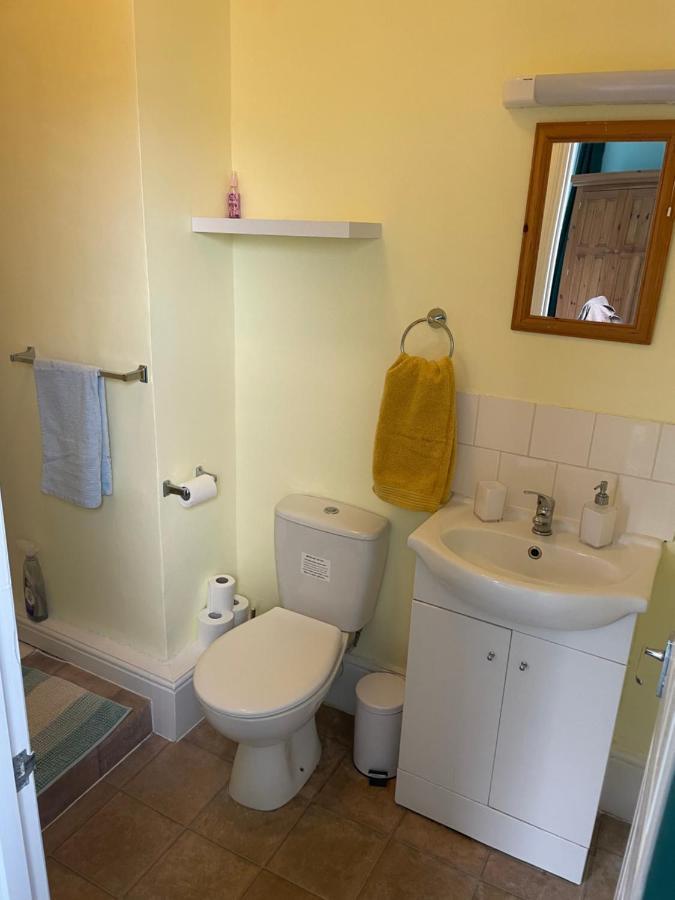 버칭턴 Seaview Public House B&B 외부 사진